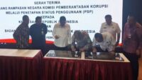 KPK”Serahkan Tiga Aset Milik Koruptor Ke Kejaksaan Agung