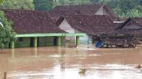 Banjir Dan Longsor Melanda Sejumlah Wilayah Jawa Tengah Dan Jawa Timur