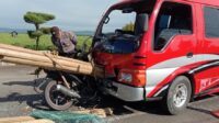 Diduga Ugal-Ugalan Bis mini Tabrak Motor Pedagang Kerreh