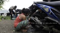 Cewek Cantik” Diduga Maling Motor dan Nyaris Digebuki