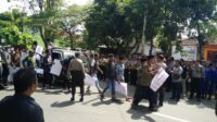Bawaslu Sumenep Didemo, Masyarakat Masalembu Tuntut Pelaku Kecurangan Surat Suara Tercoblos
