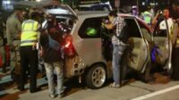 Hadapi People Power, Aparat Polrestabes Tanjung Perak Lakukan Razia Gabungan