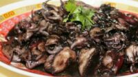 Yuk Memasak! Resep Cumi Hitam Sajikan Saat Berbuka Puasa