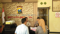 Tak Kuat di Teror, Keluarga Mantan Kadis Sumenep di Polisikan