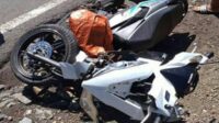 Gara-gara Rok Terlilit Roda Motor, Satu Keluarga Alami Kecelakaan