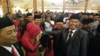 Istri Jadi Dewan Suami Jadi Wabup, Hal Unik Saat Pelantikan Anggota DPRD Sumenep Preode 2019-2024