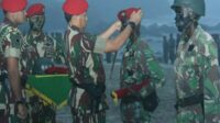 Danjen Berikan Baret Merah, 6 Prajurit Asal Papua Lolos DIKKO Kopasus