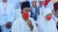 Waduh! Ratusan Relawan Serta Para Kiai Ternama Ikut Antarkan Fauzi dan Nyi Efa ke KPU Sumenep