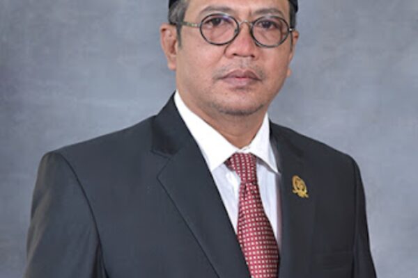 Hari Guru Nasional, Ketua DPRD Sumenep Akan Perhatikan Kesejahteraan Guru