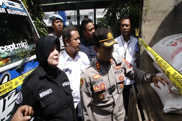 Satu Sindikat Kabur, Polres Sumenep Hanya Amankan 2 Sopir dan 360 karung Pupuk Bersubsidi