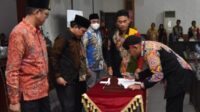 Pimpinan DPRD dan Bupati Achmad Fauzi Sepakati Anggaran 2024