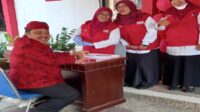 HUT PMI Ke-78, Kadinsos P3A Sumenep Lakukan Donor Darah